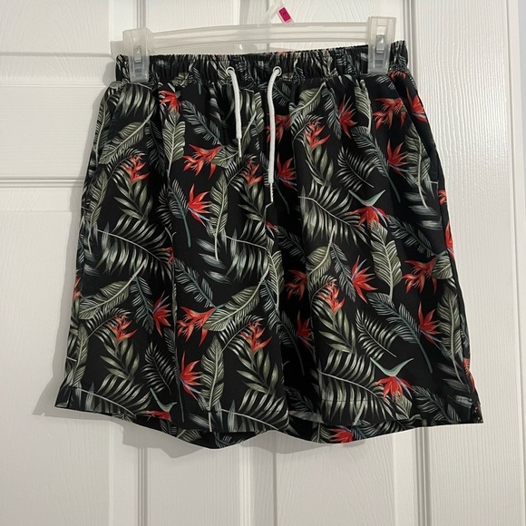 Men’s small tropical swimming shorts - Picture 1 of 4